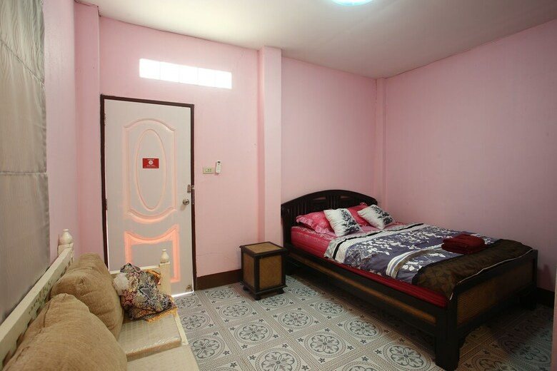 Hotel Oyo 749 Baan Suan Resort