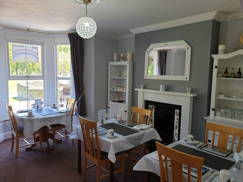 Hotel Bronwye Guest House