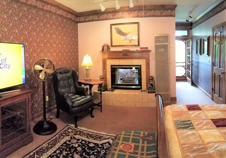 Innisfree Bed & Breakfast By-the-lake