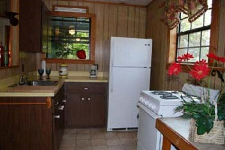 Innisfree Bed & Breakfast By-the-lake