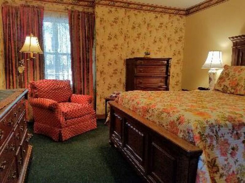 Innisfree Bed & Breakfast By-the-lake