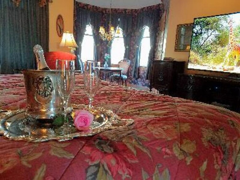 Innisfree Bed & Breakfast By-the-lake