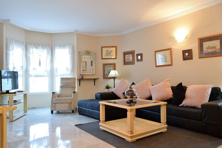 Apartamentos Y Casas Serinamar Marbella