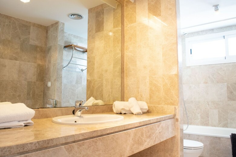 Apartamentos Y Casas Serinamar Marbella
