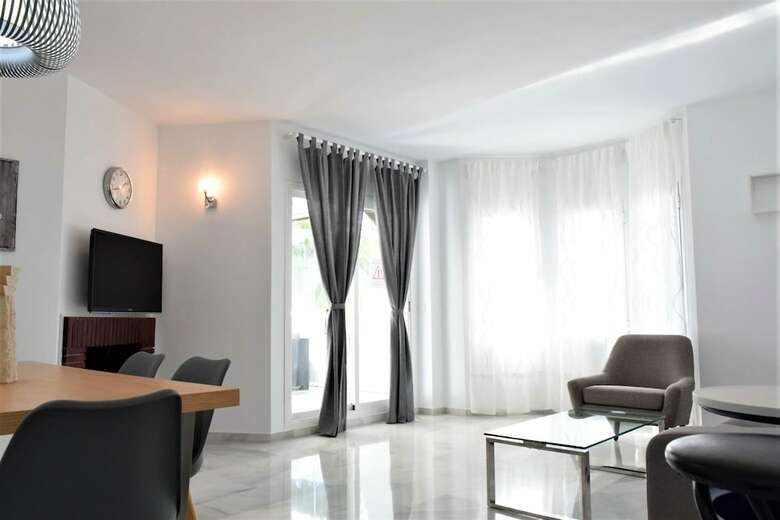 Apartamentos Y Casas Serinamar Marbella