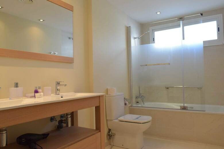 Apartamentos Y Casas Serinamar Marbella