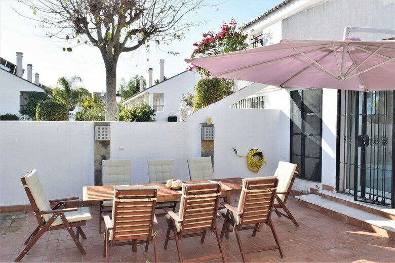 Apartamentos Y Casas Serinamar Marbella
