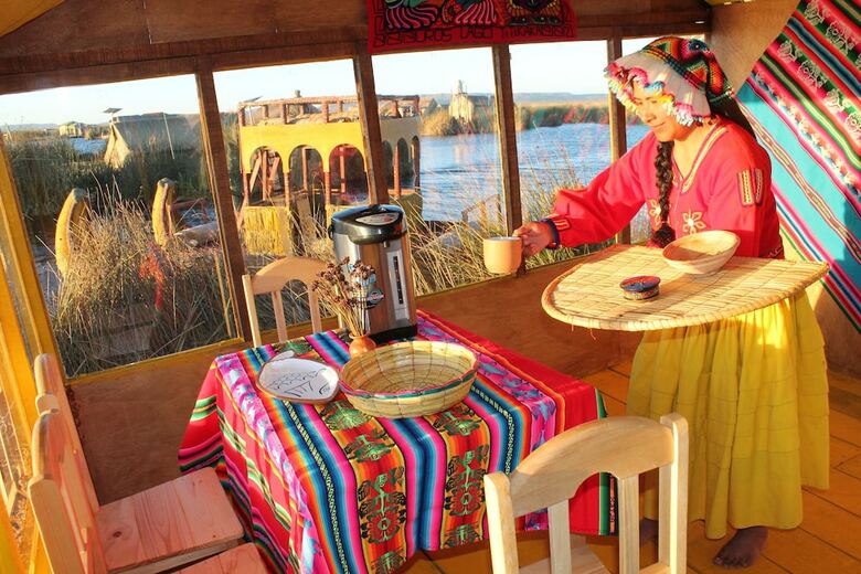 Posada Islas Uros Lodge
