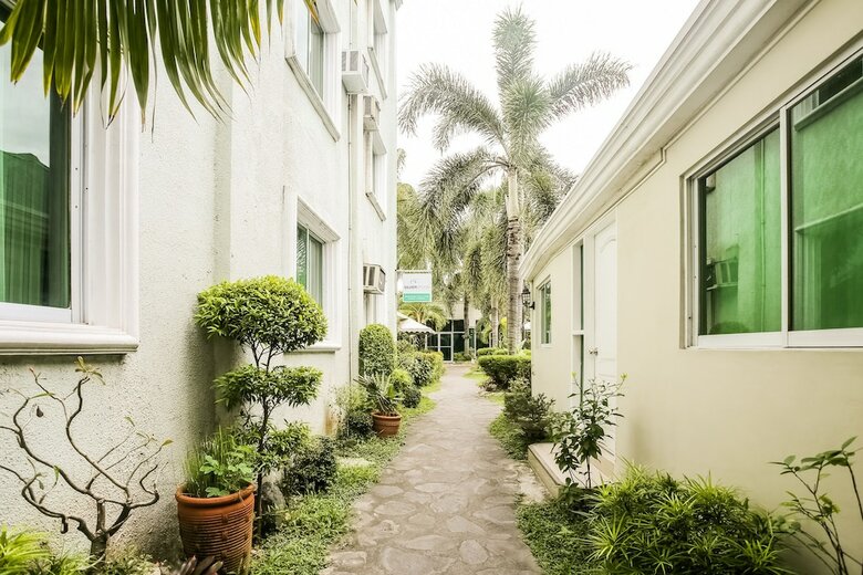 Oyo 252 Hotel Euroasia