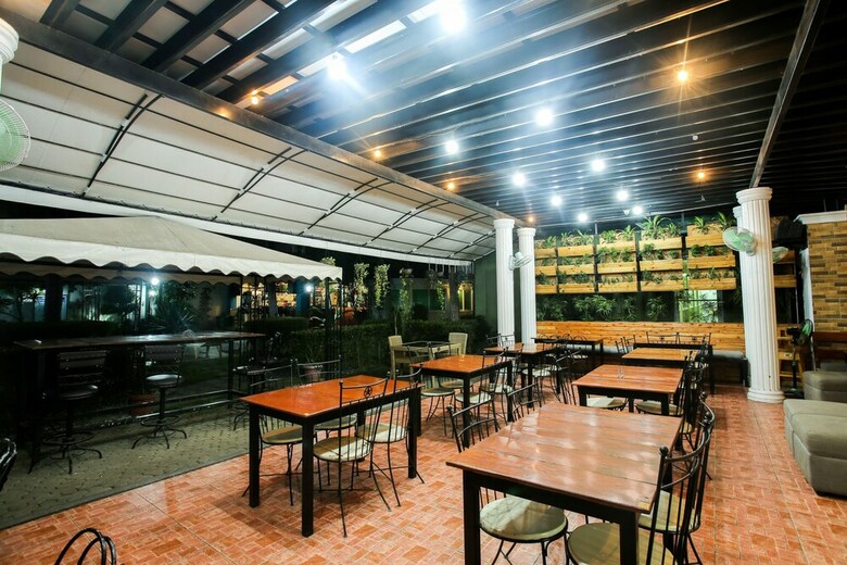 Oyo 252 Hotel Euroasia