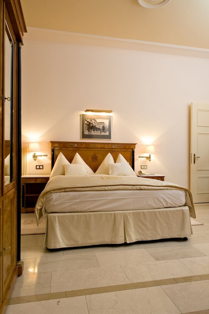 Grand Hotel National