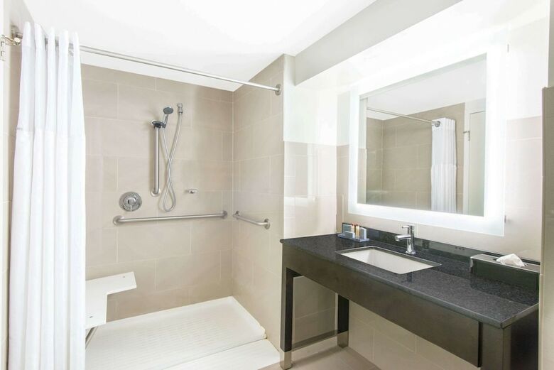 Hotel Wingate By Wyndham Niagara Falls