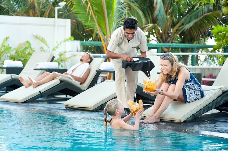 The Beach - All Suite Hotel