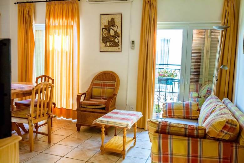 Apartamentos Casa Charlotte Nerja