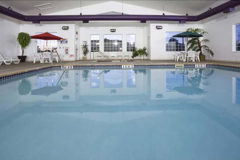 Grandstay Hotel & Suites Becker-big Lake