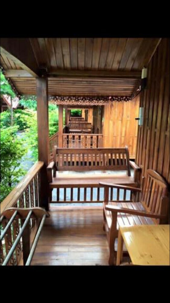 Hotel Huahin Laplae Resort