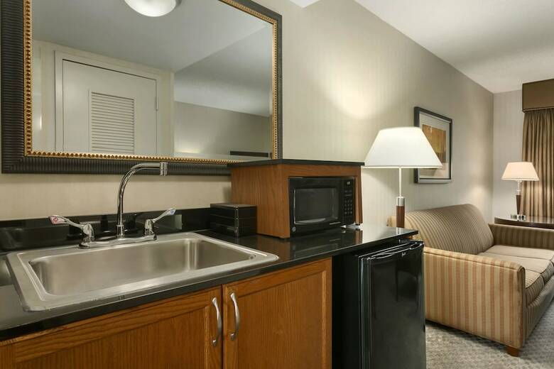 Hotel Embassy Suites Dulles - North/loudoun