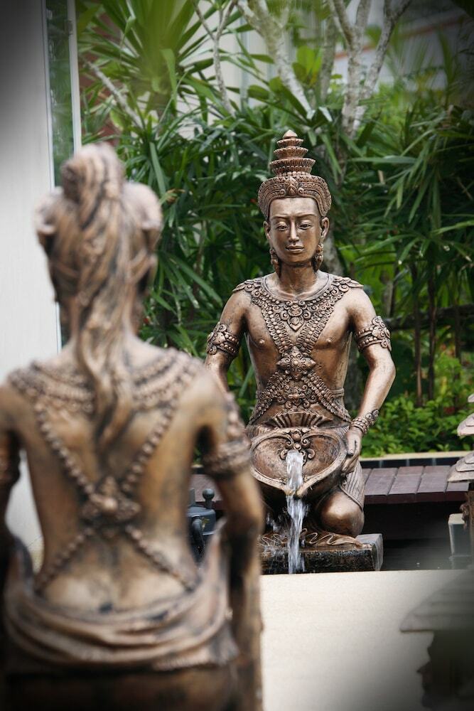 Hotel Tachawan Resort & Restaurant