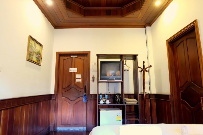 Hotel Phousi Guesthouse
