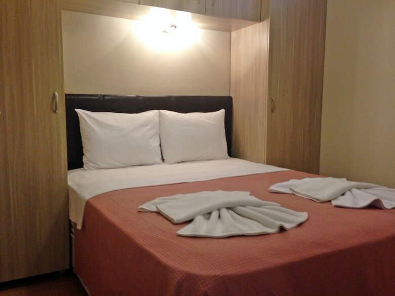 Atrium Suites