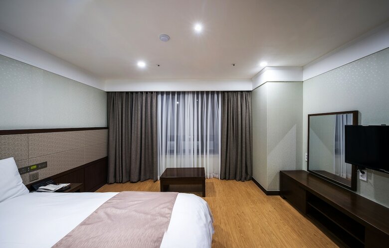 Staz Hotel Jeju Robero