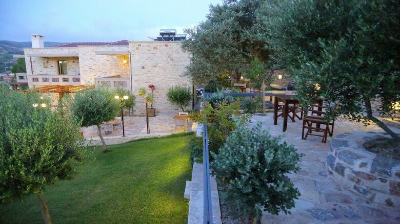 Apartamentos Asion Lithos