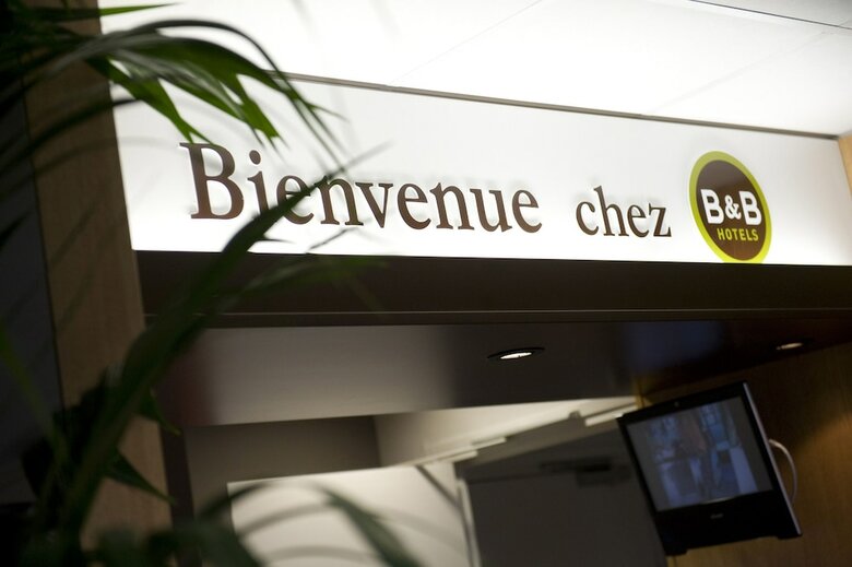 Hotel B&B H�tel Auxerre Mon�teau