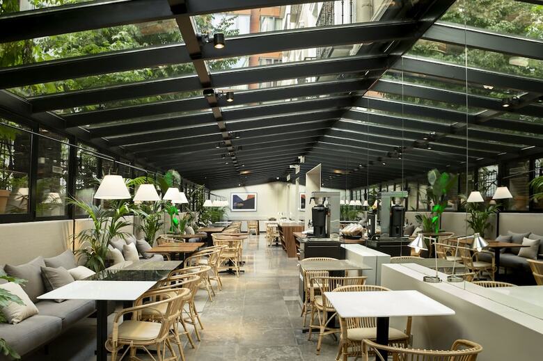 Hotel Icon Embassy By Petit Palace