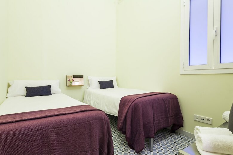 Apartamentos Uma Suites Pau Claris Barcelona