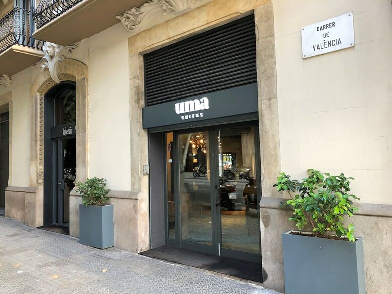 Apartamentos Uma Suites Pau Claris Barcelona