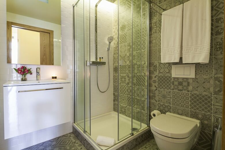 Apartamentos Uma Suites Pau Claris Barcelona