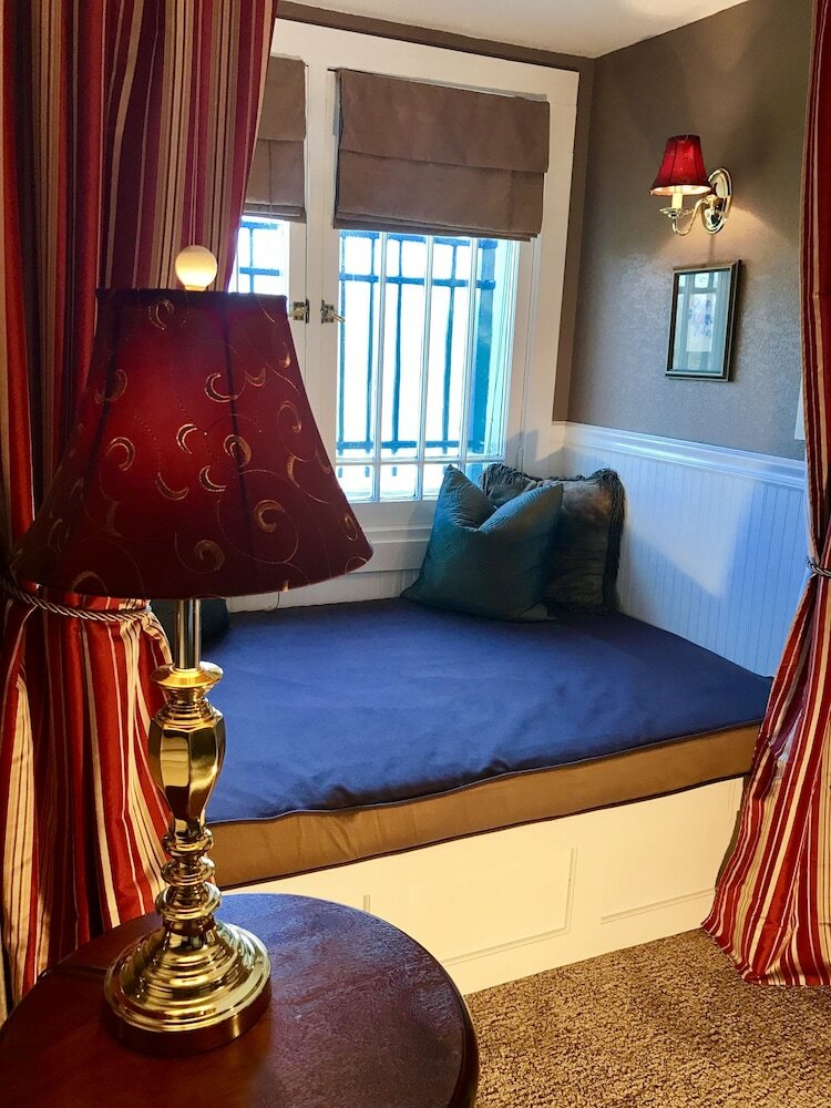 Hotel The Belvedere Inn & Restaurant