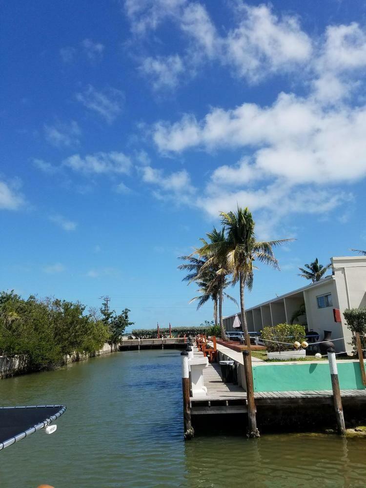Hotel Coconut Cay Resort & Marina