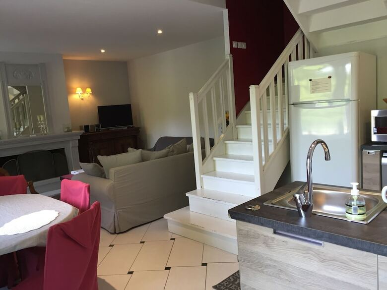 Hotel Le Ch�teau D'omi�court