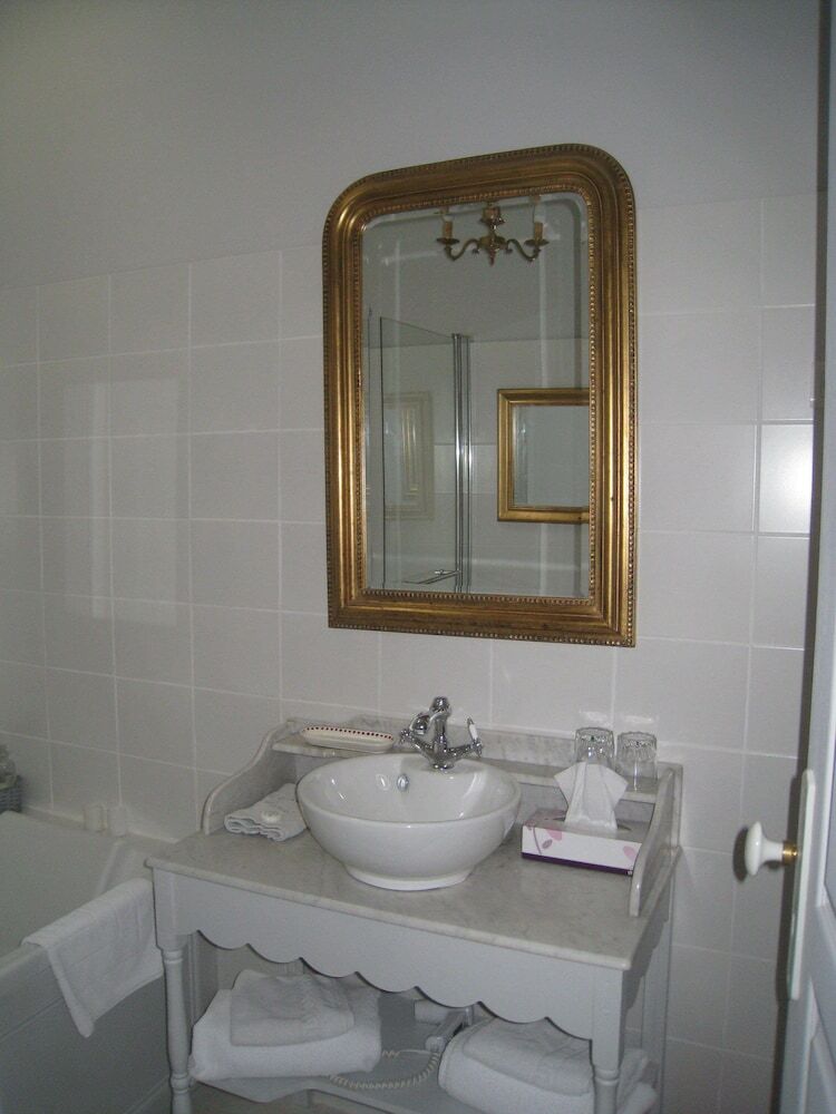 Hotel Le Ch�teau D'omi�court