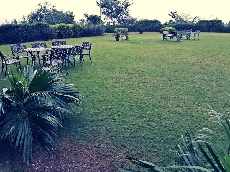 Hotel Devi Grand