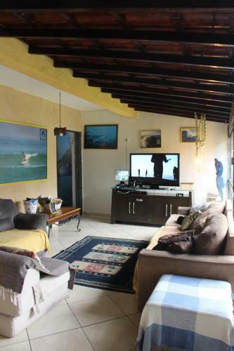 Albergue Rio Surf House