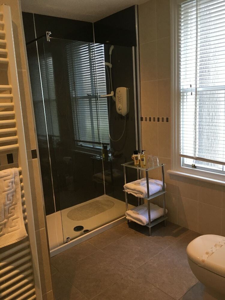 Hotel West View Guest House