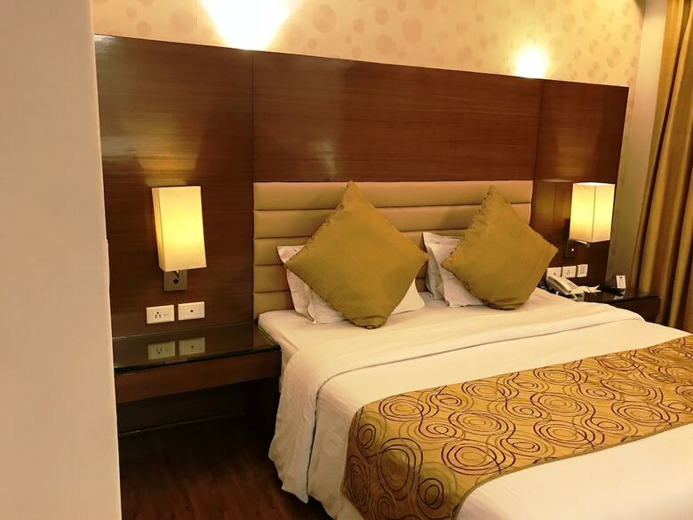 Hotel Indus Biznotel