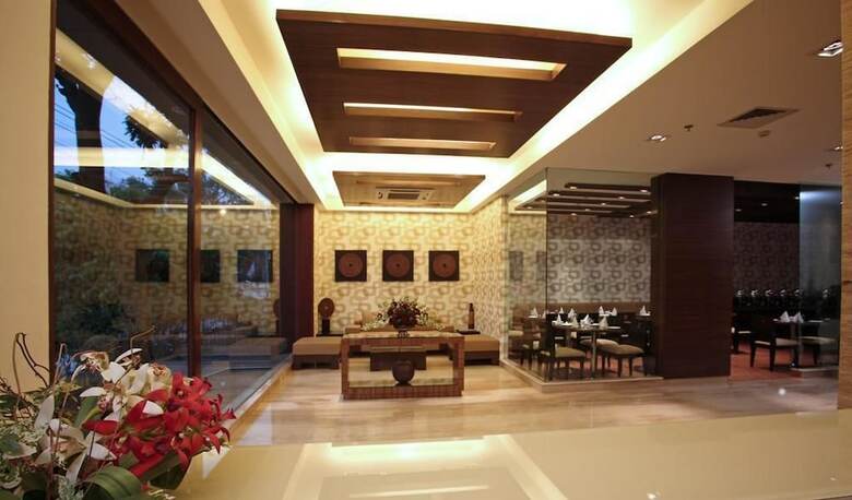 Hotel Indus Biznotel