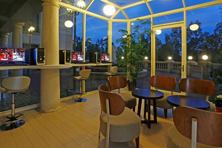 Hotel Golden Tulip - Aesthetics