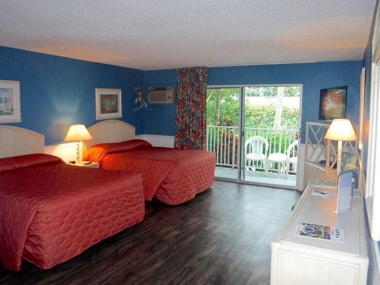 Hotel Waterside Inn On The Beach