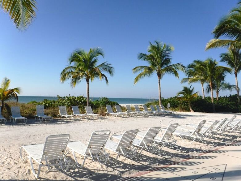 Hotel Waterside Inn On The Beach