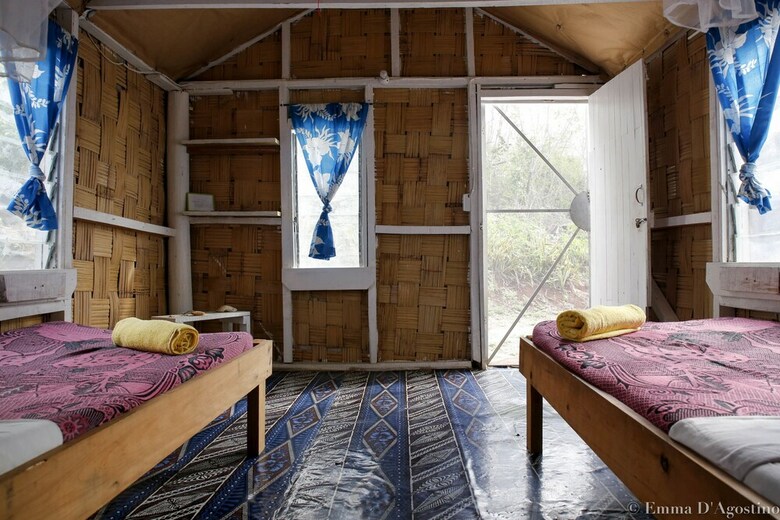 Hostal Vatia Beach Eco Lodge