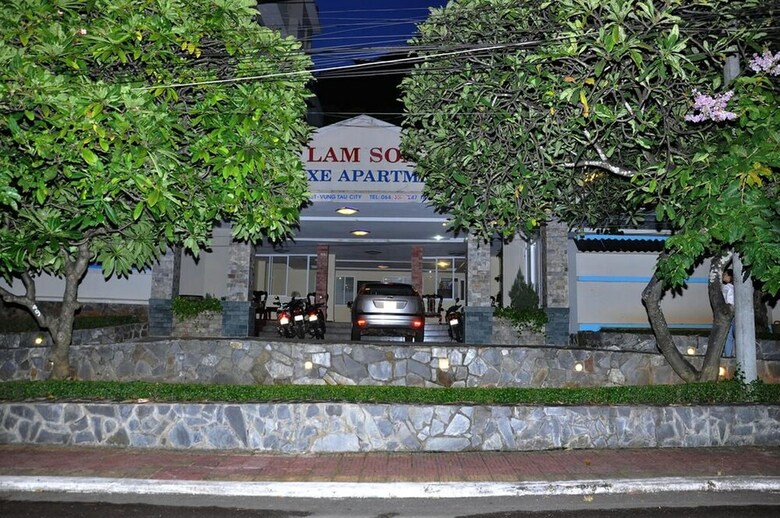 Aparthotel Lam Son Hotel & Apartments