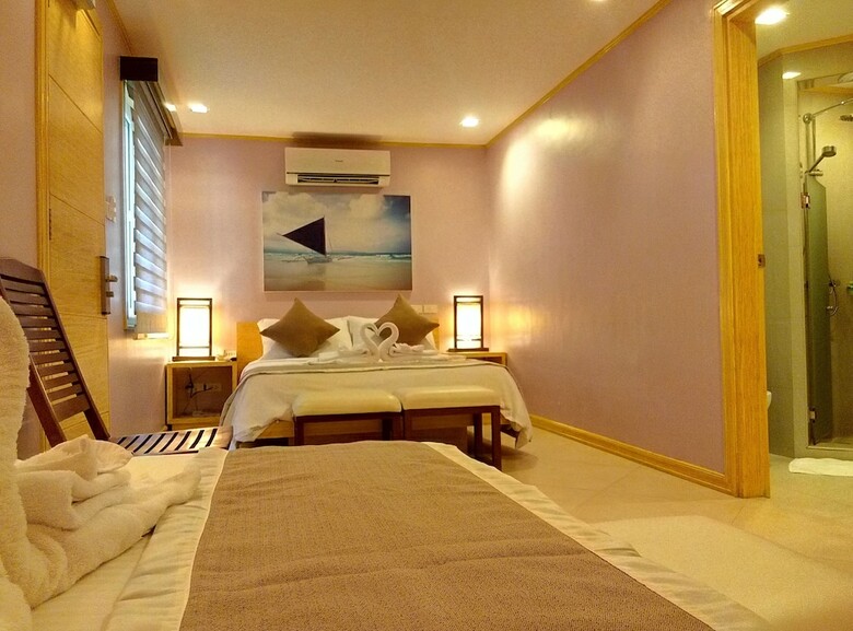 Shore Time Hotel