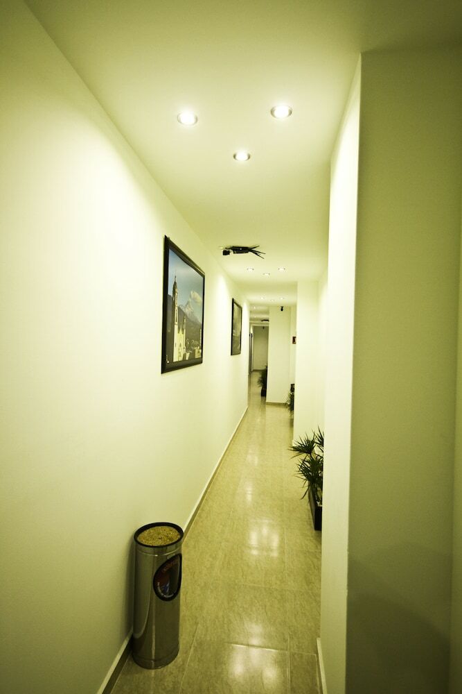 Hotel First Inn