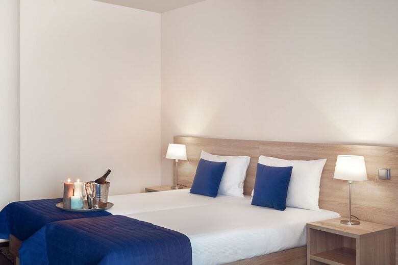 Molo Hotel