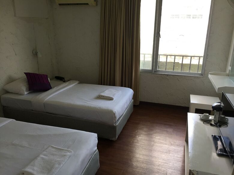 Hostal Take A Nap Hotel