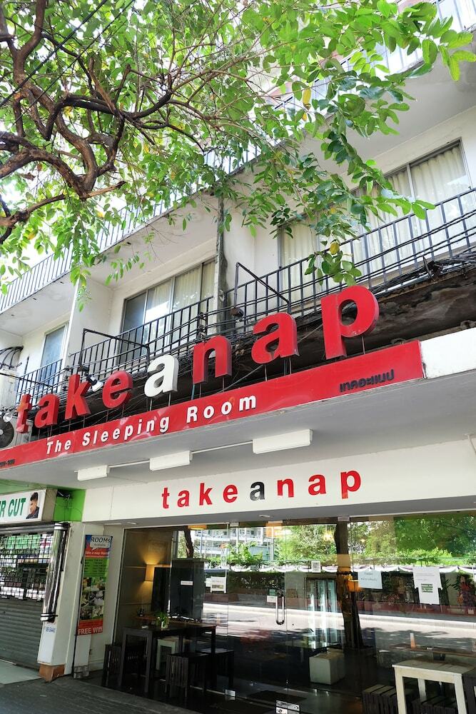 Hostal Take A Nap Hotel
